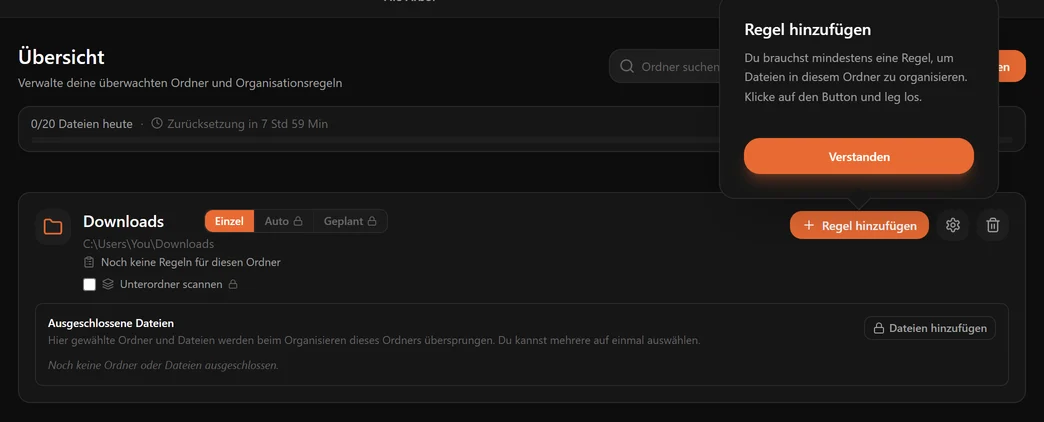 Eine frisch hinzugefügte Downloads-Karte mit einer Sprechblase, die auf den Knopf Regel hinzufügen zeigt