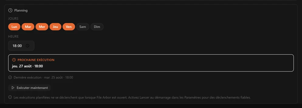 Le panneau de planning sur une carte de dossier, avec les boutons de jours, un champ d'heure et la prochaine exécution
