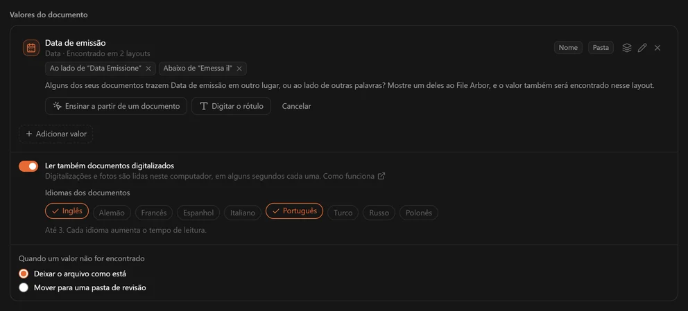 O painel Valores do documento: Data de emissão, encontrada em 2 layouts, lista Ao lado de “Data Emissione” e Abaixo de “Emessa il”, com Ensinar a partir de um documento e Digitar o rótulo oferecidos logo abaixo